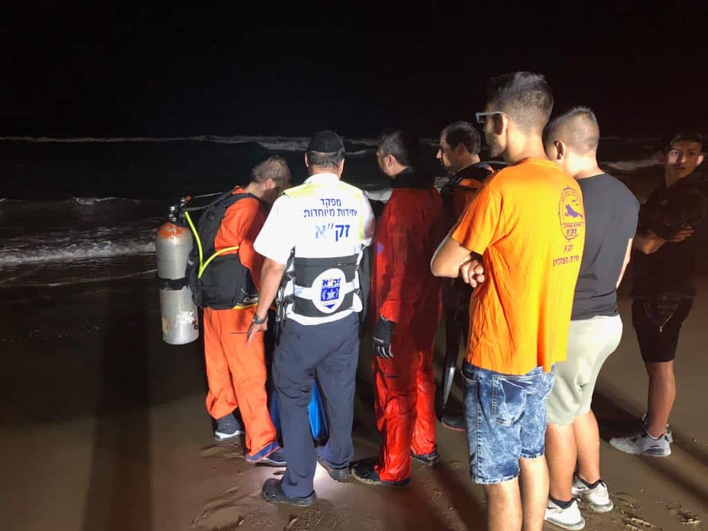 הצוללנים של זק"א יצאו לחיפושים בשעות הלילה, צילום: באדיבות דוברות זק"א